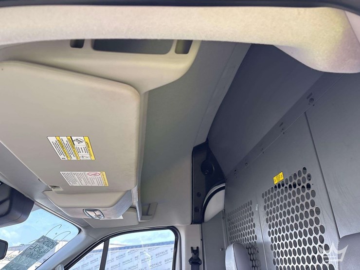 2015-ford-transit-image-18