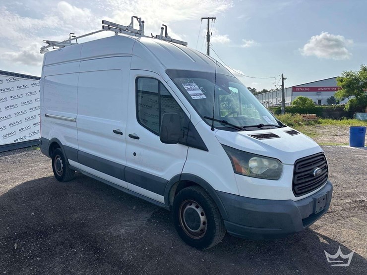 2015-ford-transit-image-2