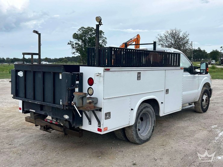 2014-ford-f350-image-3