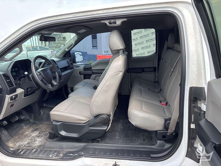2015-ford-f150-image-12