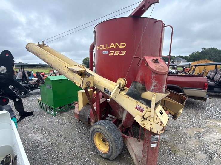 new-holland-353-image-4