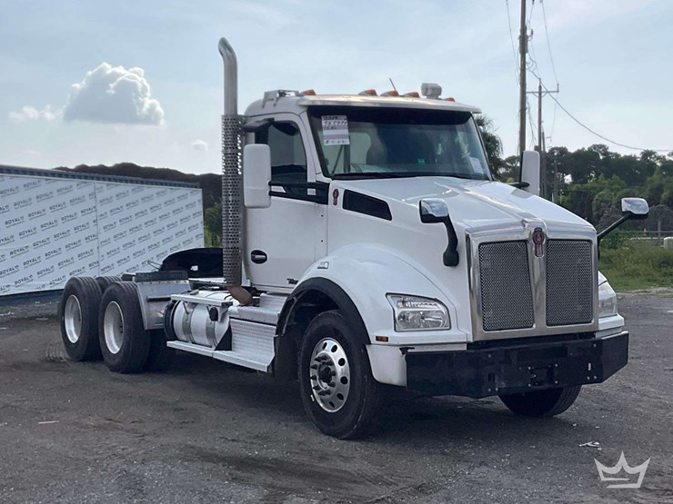 2019-kenworth-t880-image-2