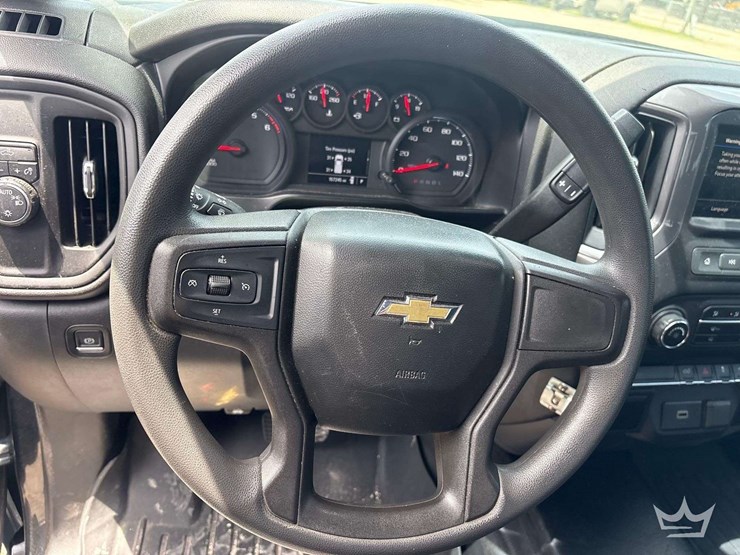 2019-chevrolet-silverado-1500-image-17