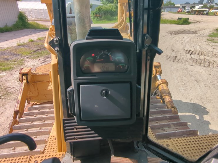 2009-caterpillar-d8t-image-20