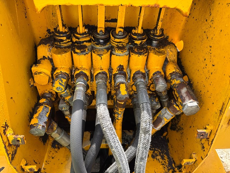 john-deere-450-image-30