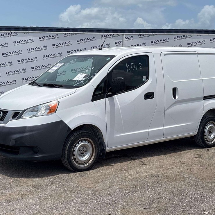 2018 NISSAN NV200