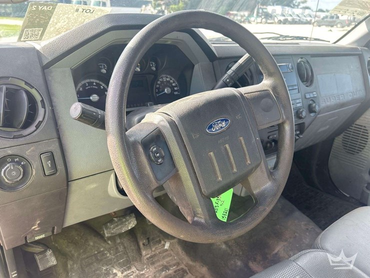 2013-ford-f350-image-12
