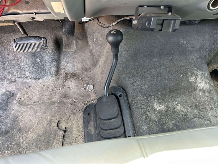 2005-ford-f350-image-22