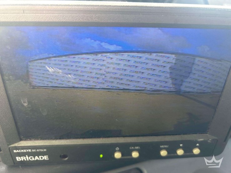 2014-freightliner-m2-106-image-16