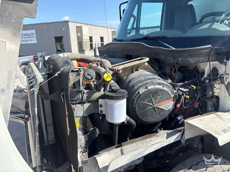 2016-international-workstar-7400-image-10