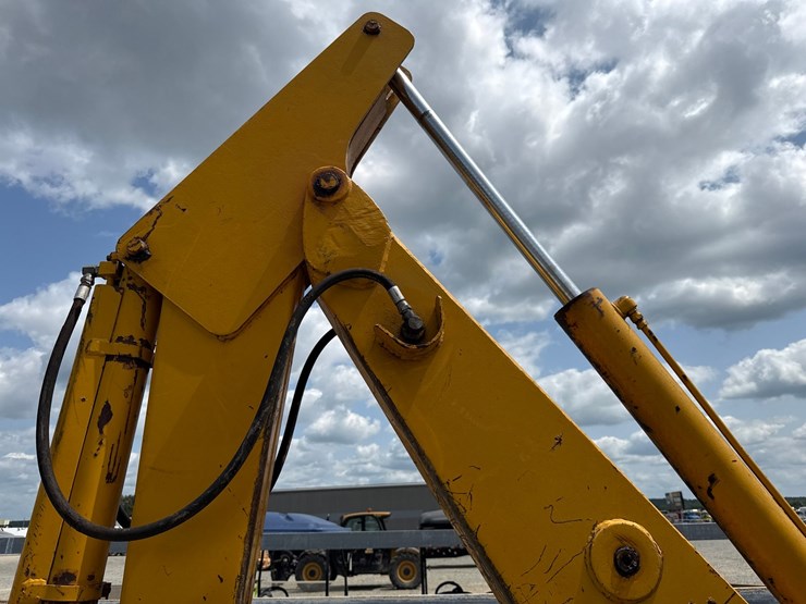 john-deere-450-image-39