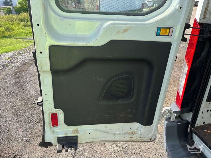 2015-ford-transit-image-20