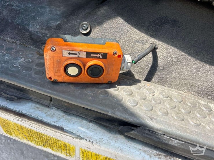 2005-ford-f350-image-15