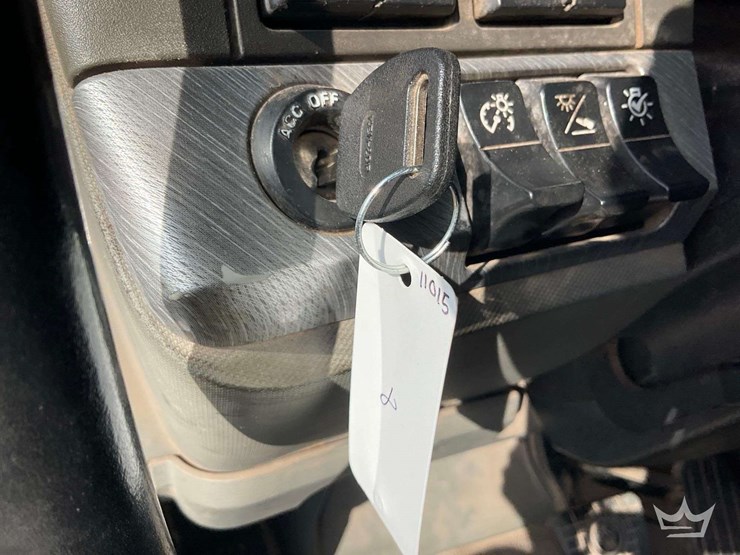 2019-kenworth-t880-image-35