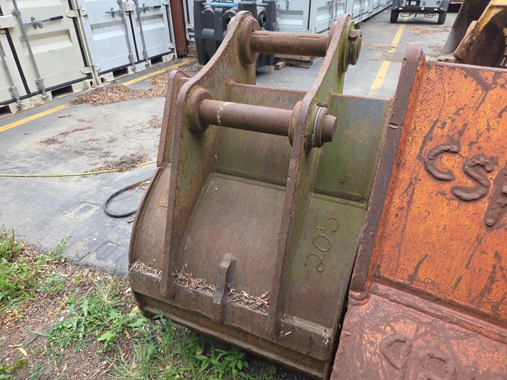 jcb-js220-image-3