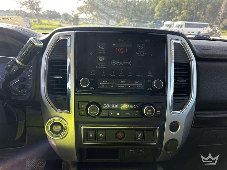 2021-nissan-titan-image-40