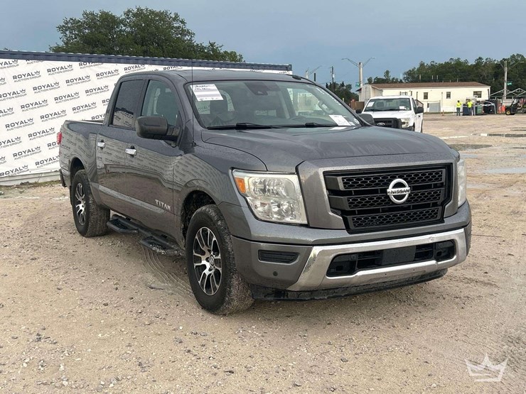 2021-nissan-titan-image-2