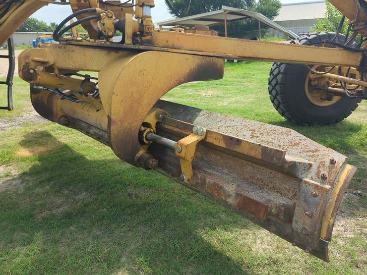 caterpillar-16h-image-11