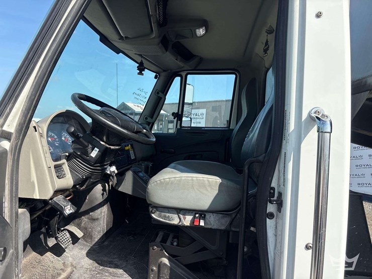 2016-international-workstar-7400-image-19