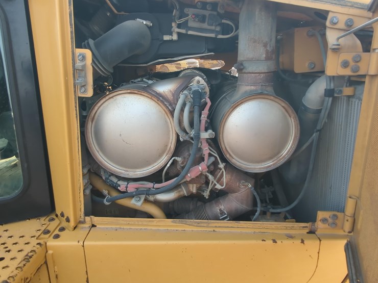 2018-caterpillar-d6t-lgp-image-16