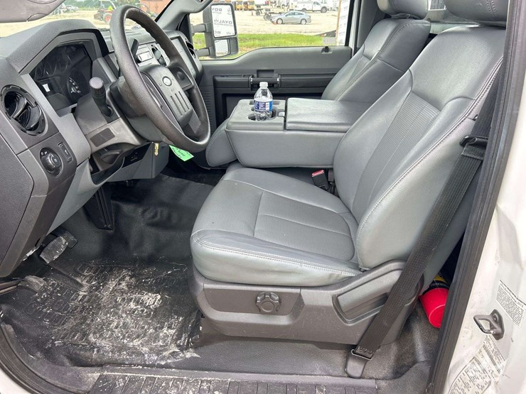 2014-ford-f350-image-18