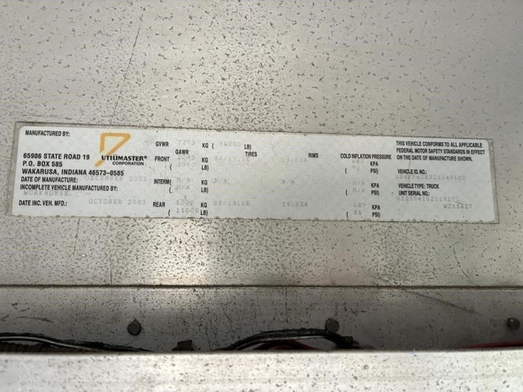 2002-workhorse-p42-image-26