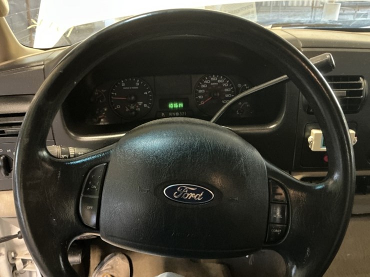 2006-ford-f350-image-18