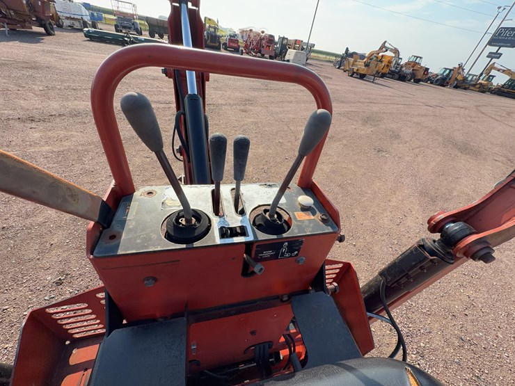 ditch-witch-rt40-image-28