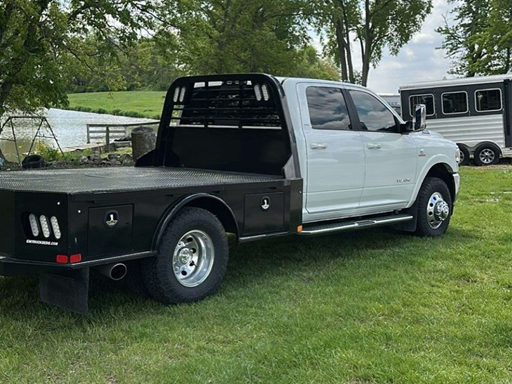 2021-dodge-3500-image-4