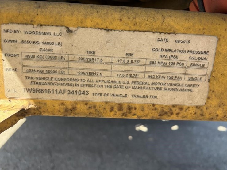 2010-john-deere-20-image-21