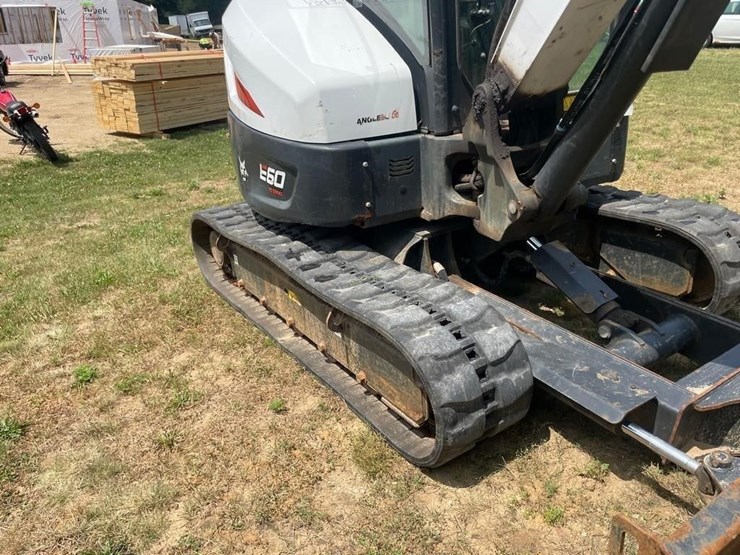 2021-bobcat-e60-image-8