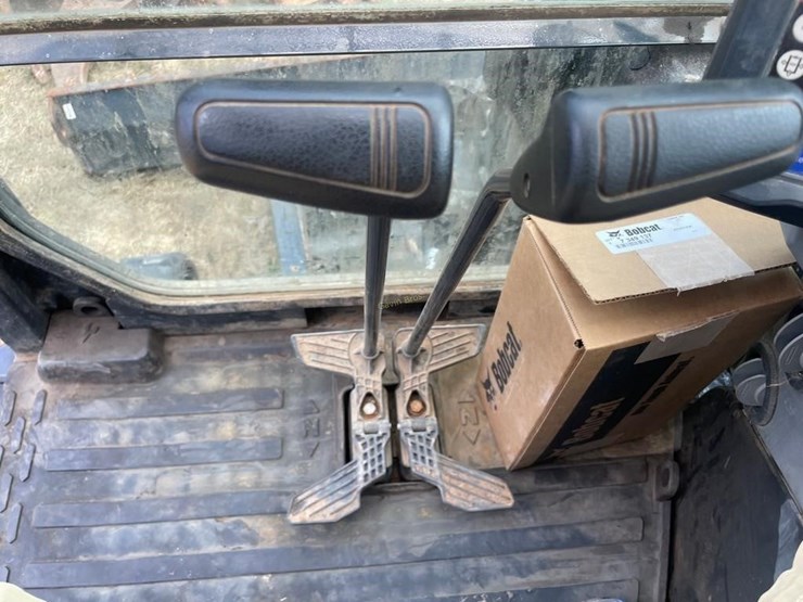 2021-bobcat-e60-image-22
