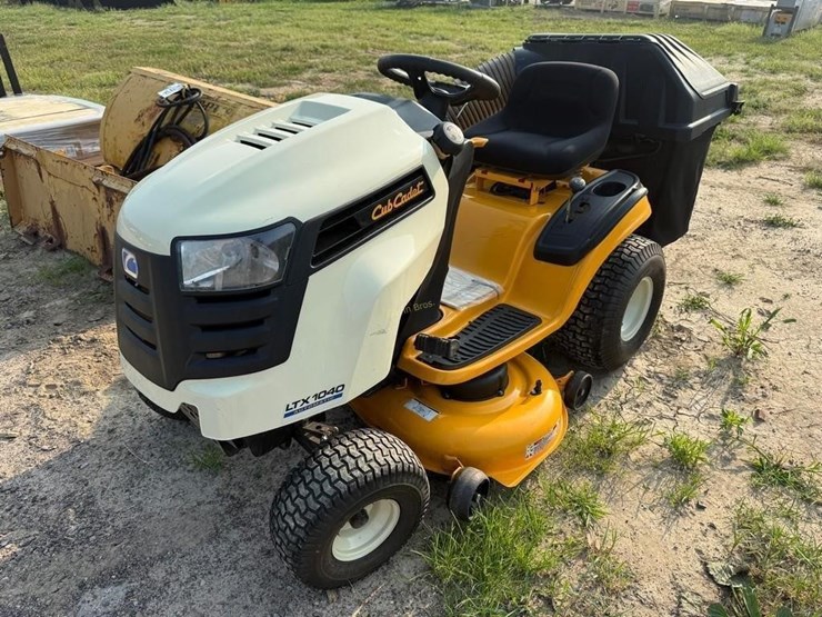cub-cadet-ltx1040-image-2