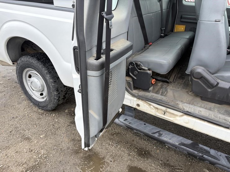 2011-ford-f250-image-11