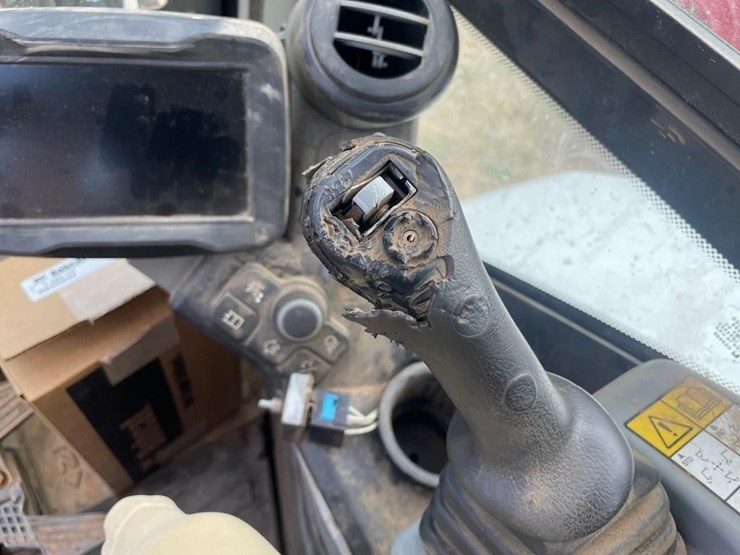 2021-bobcat-e60-image-18