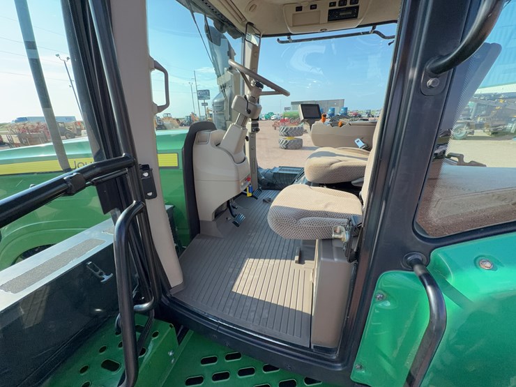 2014-john-deere-9510r-image-49