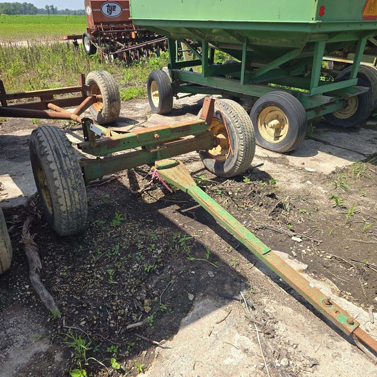 John Deere running gear