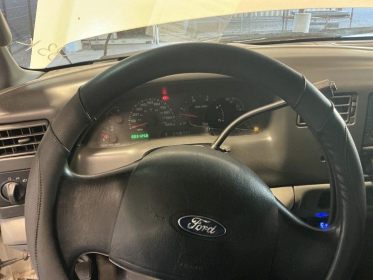 2004-ford-f450-image-16
