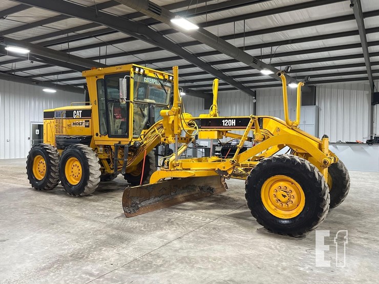 2004-caterpillar-120h-image-2