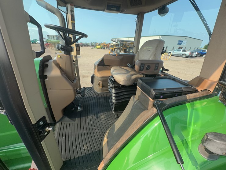 2002-john-deere-8320-image-33