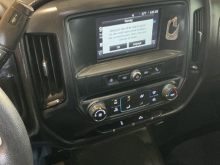 2018-chevrolet-silverado-1500-image-19