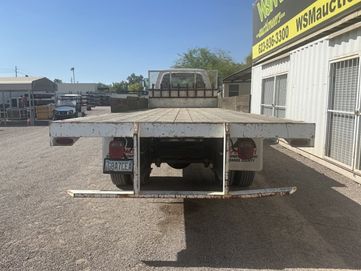 2004-chevrolet-c6500-f/b-image-6