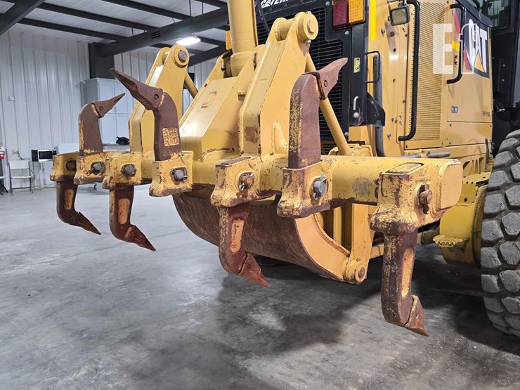 2008-caterpillar-14m-image-13