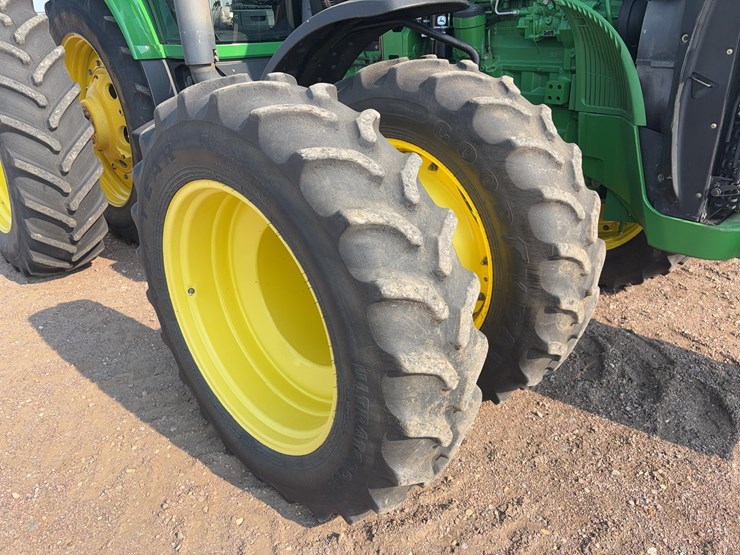 2002-john-deere-8320-image-11