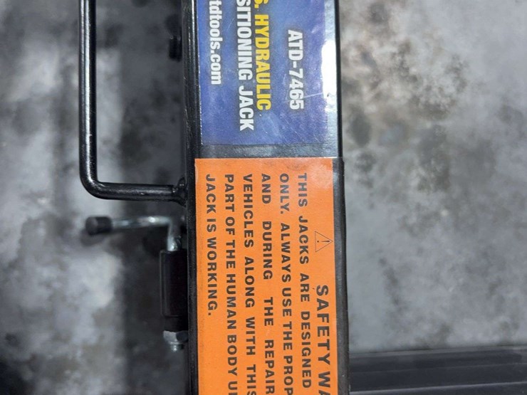 set-of-4-aid-1,500lb-hydraulic-vehicle-positioning-jacks-image-4