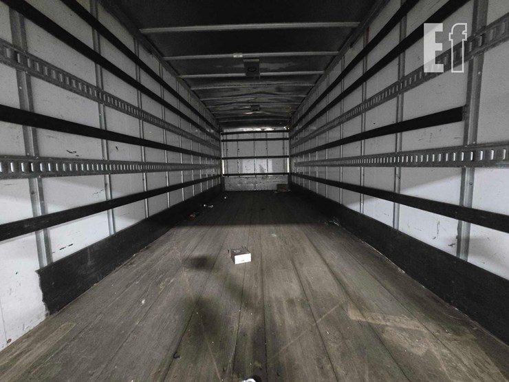 2017-freightliner-business-class-m2-106-image-17