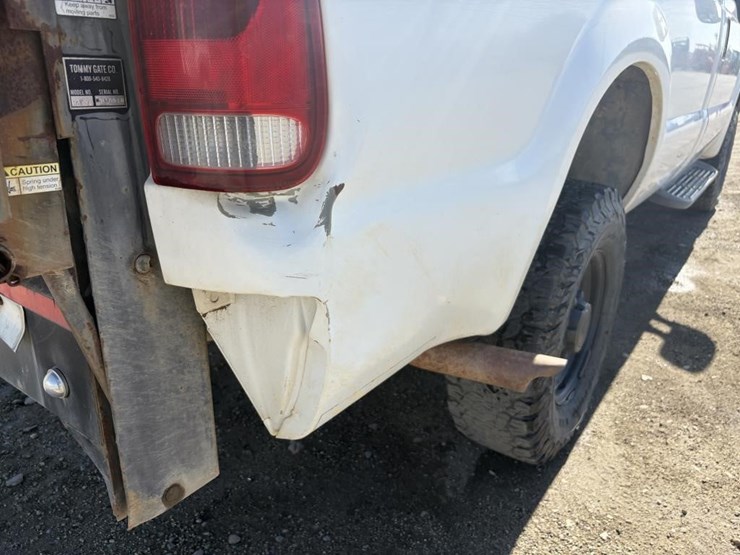 2002-ford-350-image-11