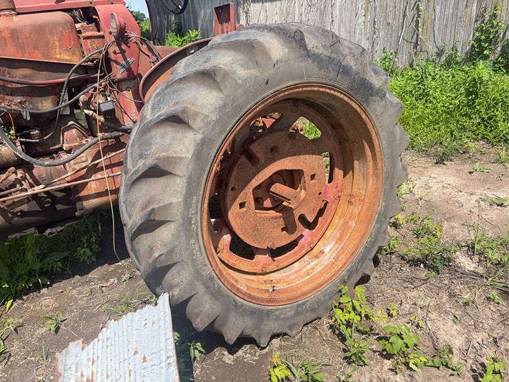 1967-farmall-450-narrow-front-parts-tractor,-s/n:-17690-image-5