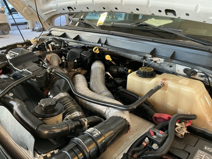 2016-ford-f350-image-13