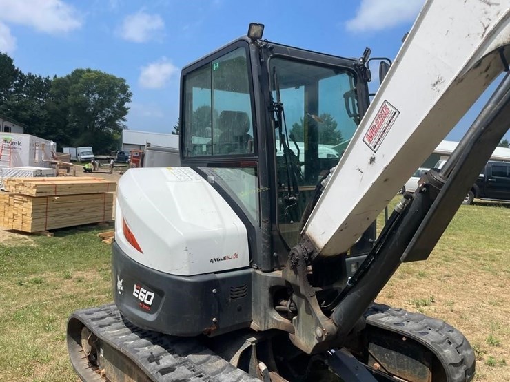 2021-bobcat-e60-image-9